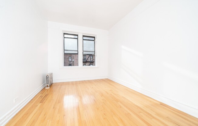 1 bed, 1 bath, $1,800, Unit 2D