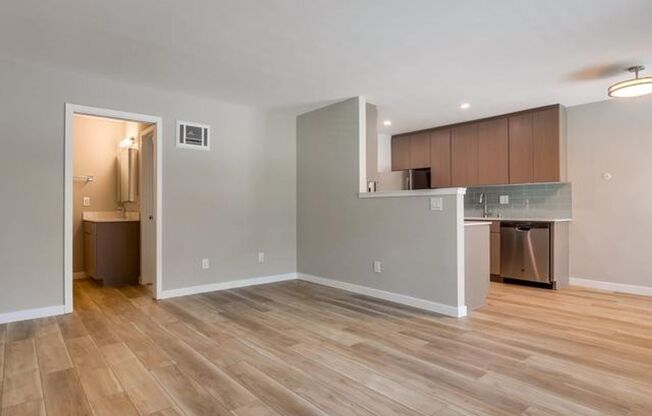 1 bed, 1 bath, 610 sqft, $2,295