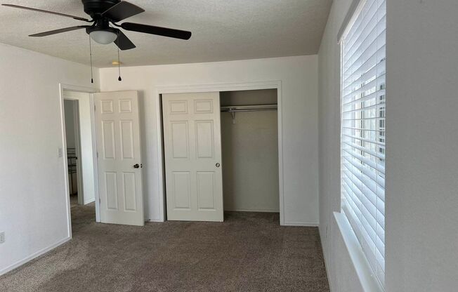 2 beds, 2 baths, $1,725, Unit UNIT 4702