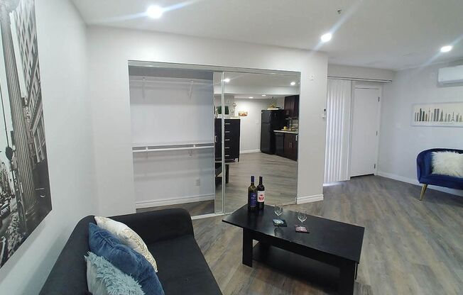 Studio, 1 bath, 471 sqft, $1,895, Unit 100