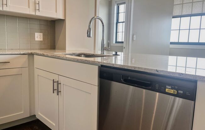 1 bed, 1 bath, 789 sqft, $2,175, Unit UNIT 616