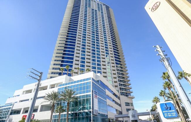 2700 S. Las Vegas Blvd #604