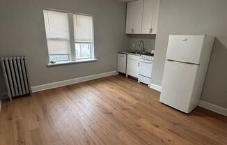 Studio, 1 bath, $825, Unit 209
