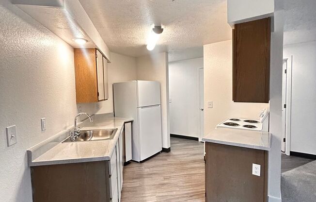 1 bed, 1 bath, 660 sqft, $1,075, Unit H - 037