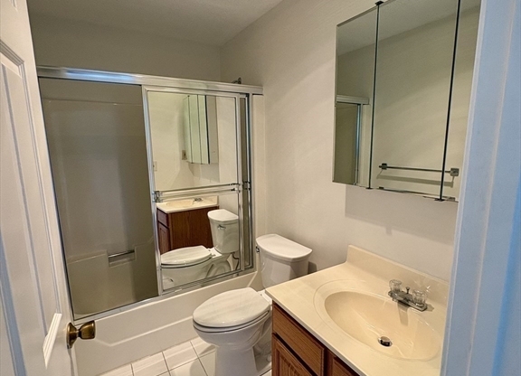 2 beds, 2 baths, 1,229 sqft, $3,500, Unit 613