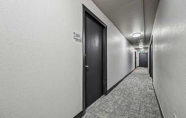 1 bed, 1 bath, 640 sqft, $1,300, Unit 204