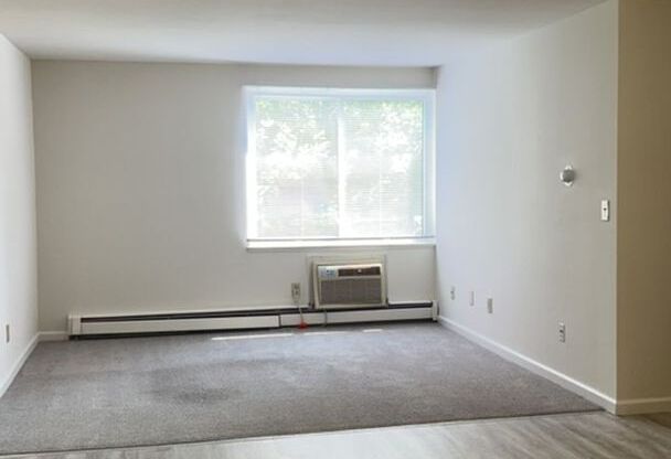 Lakeland Apartments