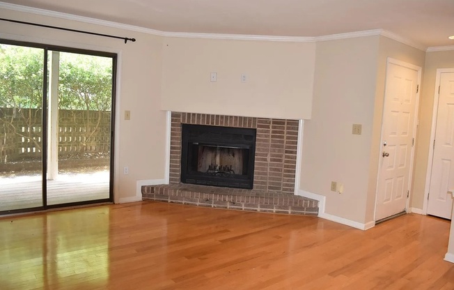 413 West 8th Street Unit P