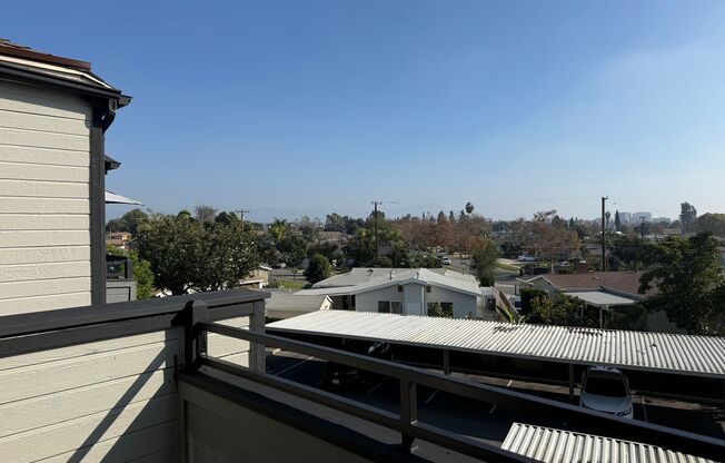 2 beds, 1 bath, 821 sqft, $2,780, Unit C036