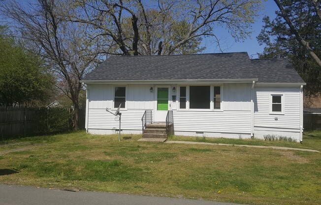 3 beds, 1 bath, $1,650