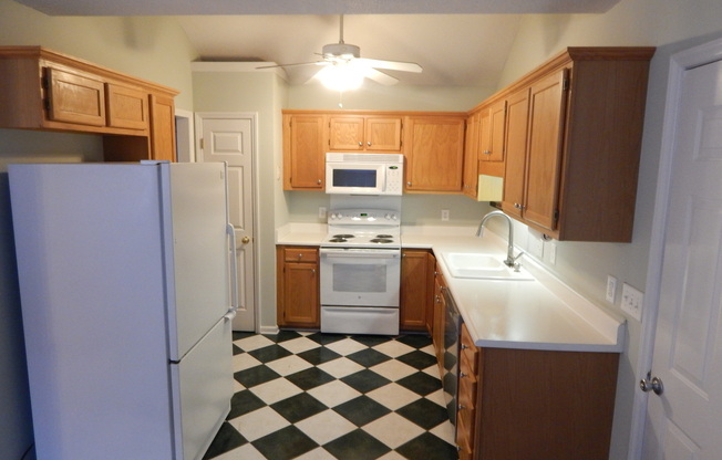 3 beds, 2 baths, $2,200