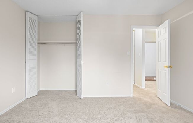 1 bed, 1 bath, 680 sqft, $1,025, Unit 377-301