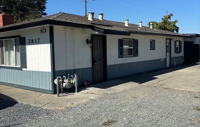 3 beds, 1 bath, $3,000