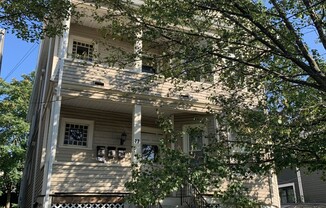 77 Dexter St