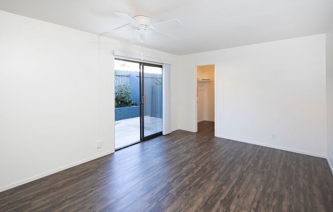1 bed, 1 bath, 725 sqft, $1,995, Unit 17