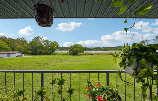 3 beds, 2 baths, 1,300 sqft, $1,800