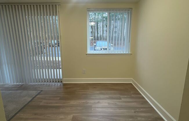 2 beds, 2 baths, 1,000 sqft, $1,975, Unit 14200 #104