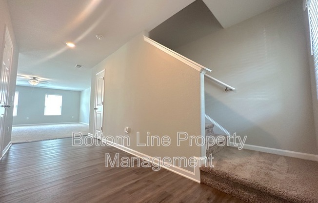 8109 DERBY WOODS LN