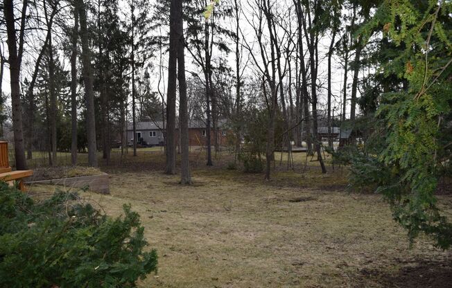EXCEPTIONALLY CHEERY AND BRIGHT  UPDATED RANCH IN FARMINGTON HILLS.