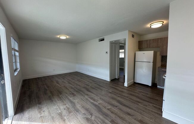 1 bed, 1 bath, $1,595, Unit F202