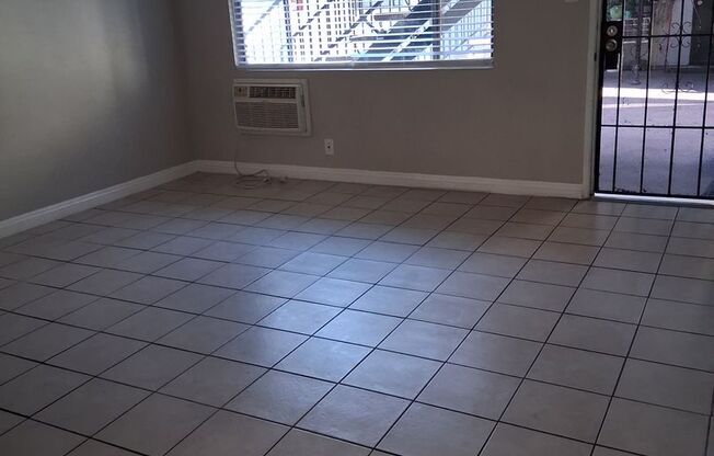 2 beds, 1 bath, 900 sqft, $2,395, Unit 21F