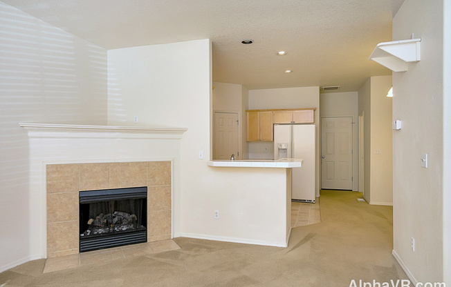 Charming 3 Bedroom | 2.5 Bathroom Townhome | Arbor Station Community | HOA Clubhouse | Pool | High-Speed Internet Included