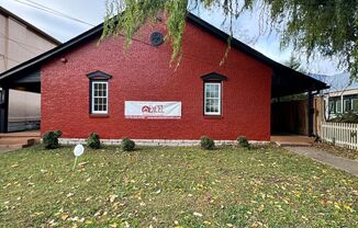 FULLY FURNISHED - Beautiful 1 Bed, 1 Bath Located in Historic Germantown w/ Flexible Lease Terms!