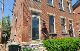 495-497 S. Lazelle Street