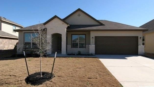 5633 BRIAR FLD
