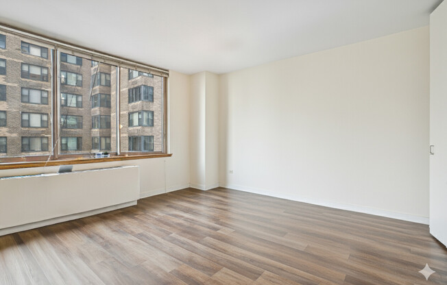 Studio, 1 bath, 400 sqft, $3,300, Unit 10J