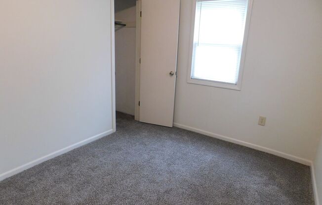 3 beds, 1 bath, $1,200