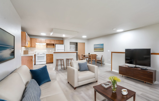 2 beds, 2 baths, 900 sqft, $1,499, Unit L202