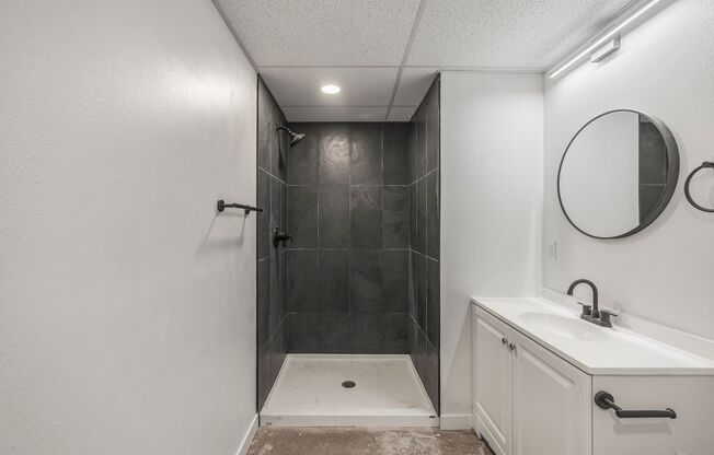 Studio, 1 bath, 449 sqft, $997, Unit B201