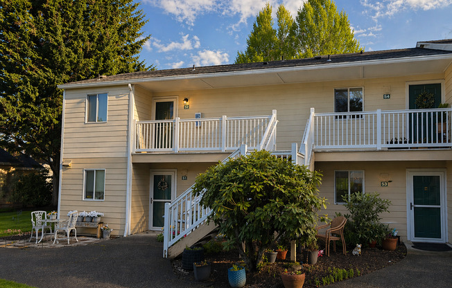 Spacious 1 Bedroom Condo for Lease in Salmon Creek - 13216 NE Salmon Creek Ave #S2