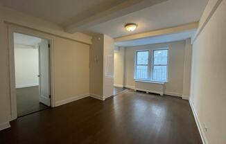309 W 57 ST