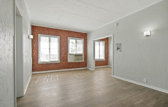 Ancelle Apartments - Studio