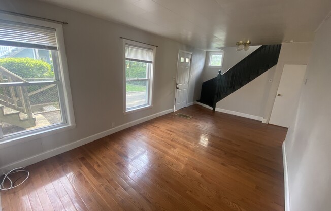 85 Glen St.