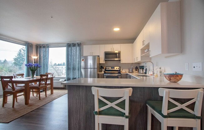 2 beds, 2 baths, 1,198 sqft, $2,725, Unit 01-417