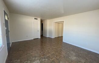 3 beds, 2 baths, $1,250