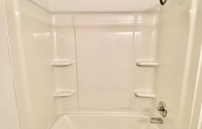 1 bed, 1 bath, 750 sqft, $1,145, Unit 504