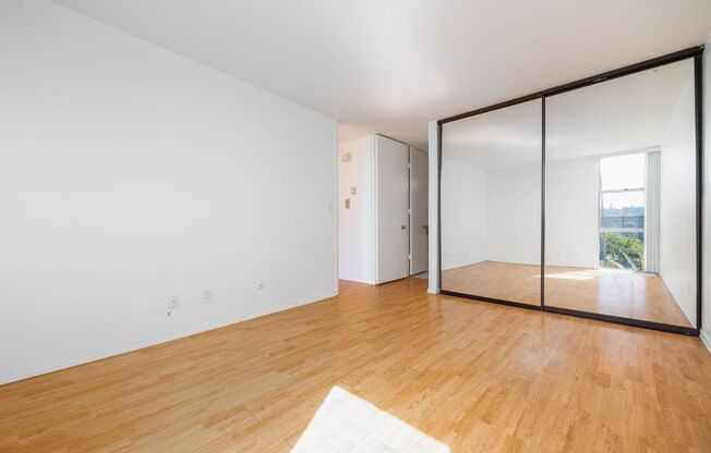 1 bed, 1 bath, $2,095, Unit Unit 437