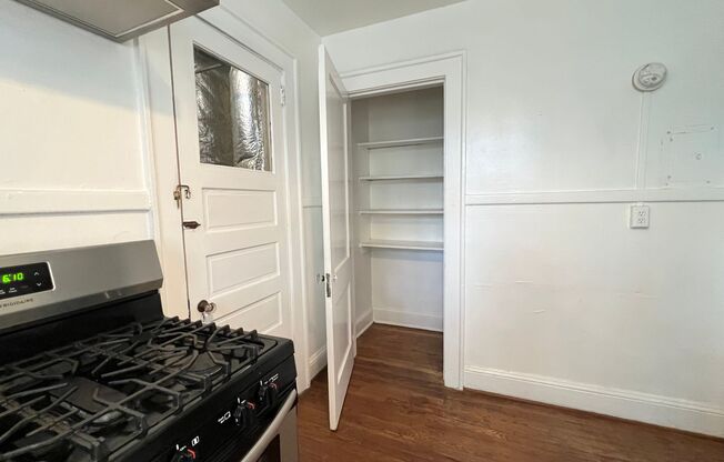 1 bed, 1 bath, 800 sqft, $1,825, Unit 1219-10