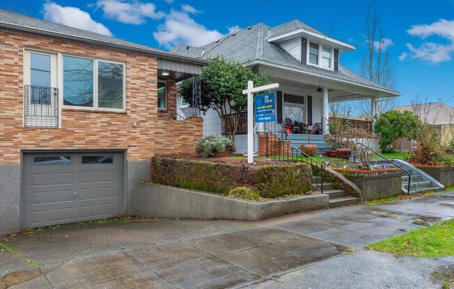 Beautiful Duplex on 14th