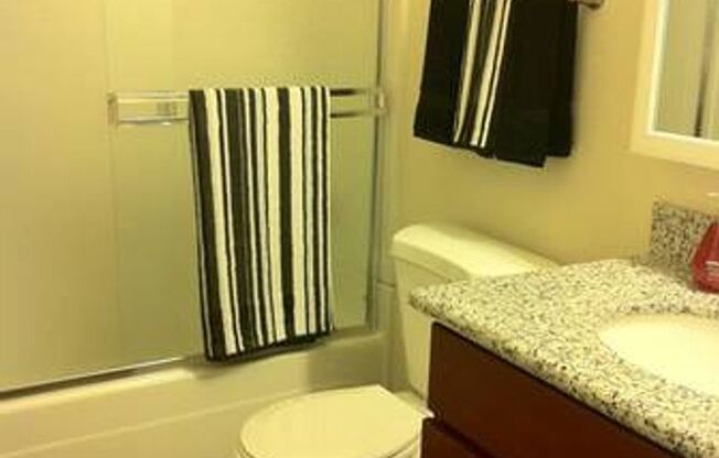 2 beds, 1 bath, 850 sqft, $1,550, Unit 30