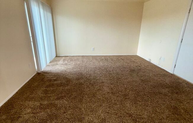 Studio, 1 bath, 445 sqft, $804, Unit 250