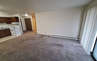 1 bed, 1 bath, 630 sqft, $695, Unit 33