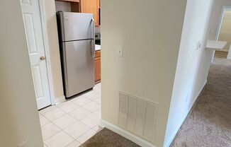 2 beds, 2 baths, $1,600