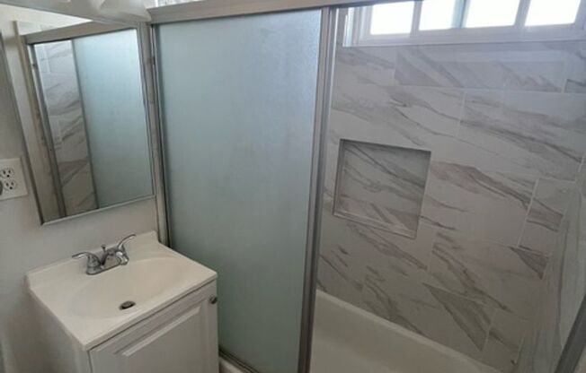 Studio, 1 bath, $1,400