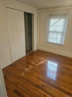 3 beds, 1 bath, 1,200 sqft, $2,500