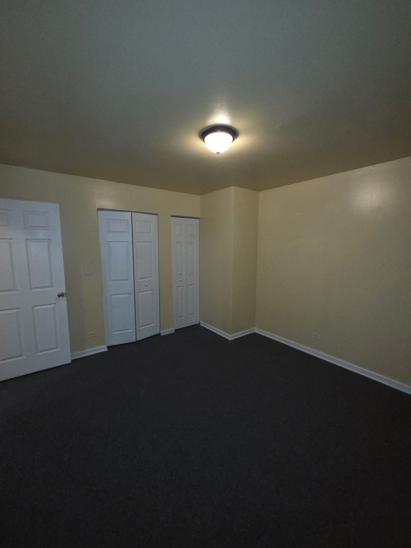 6669 S Michigan Avenue